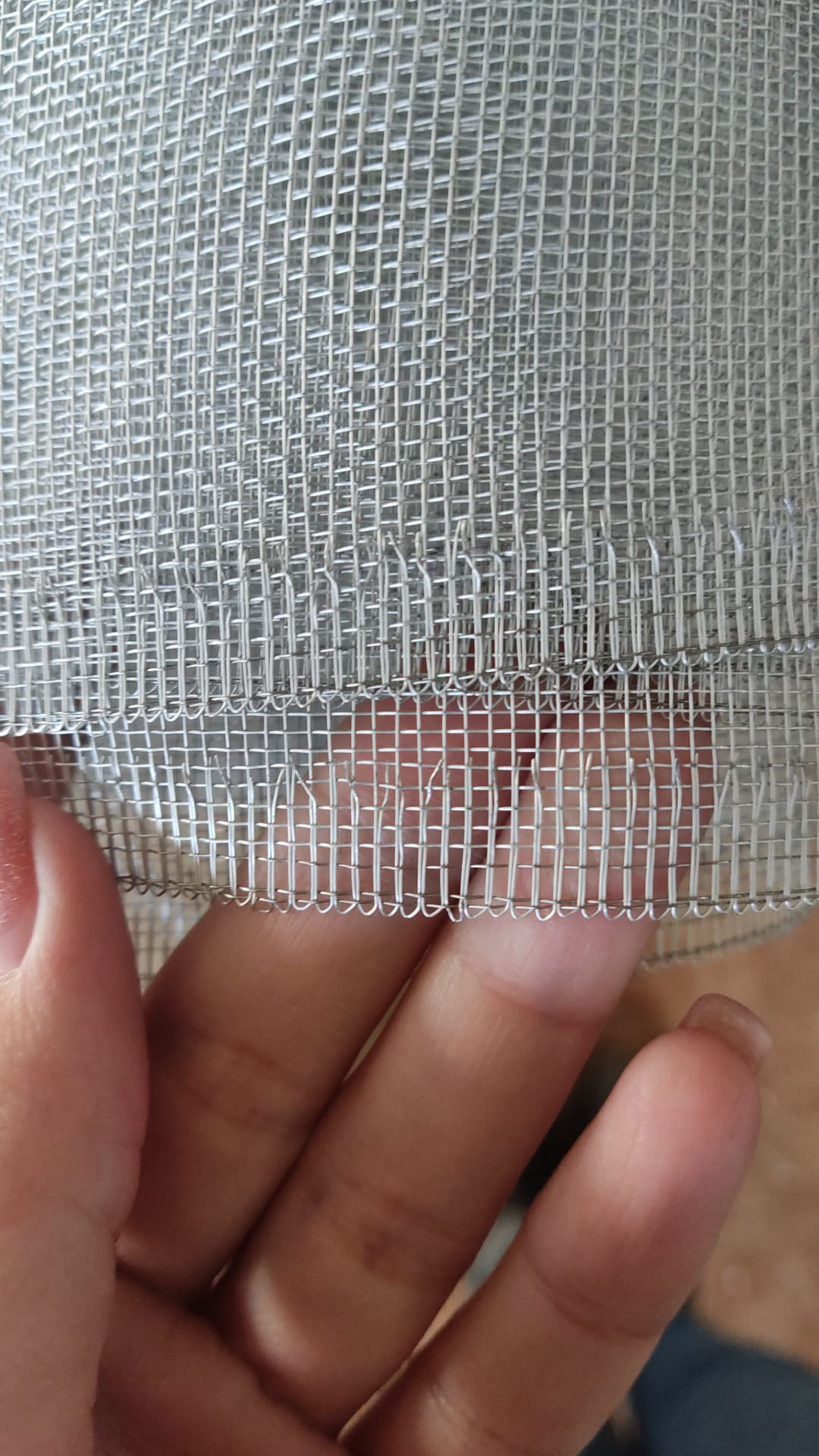 Moskītu tīkls, kas drošs pret kaķiem